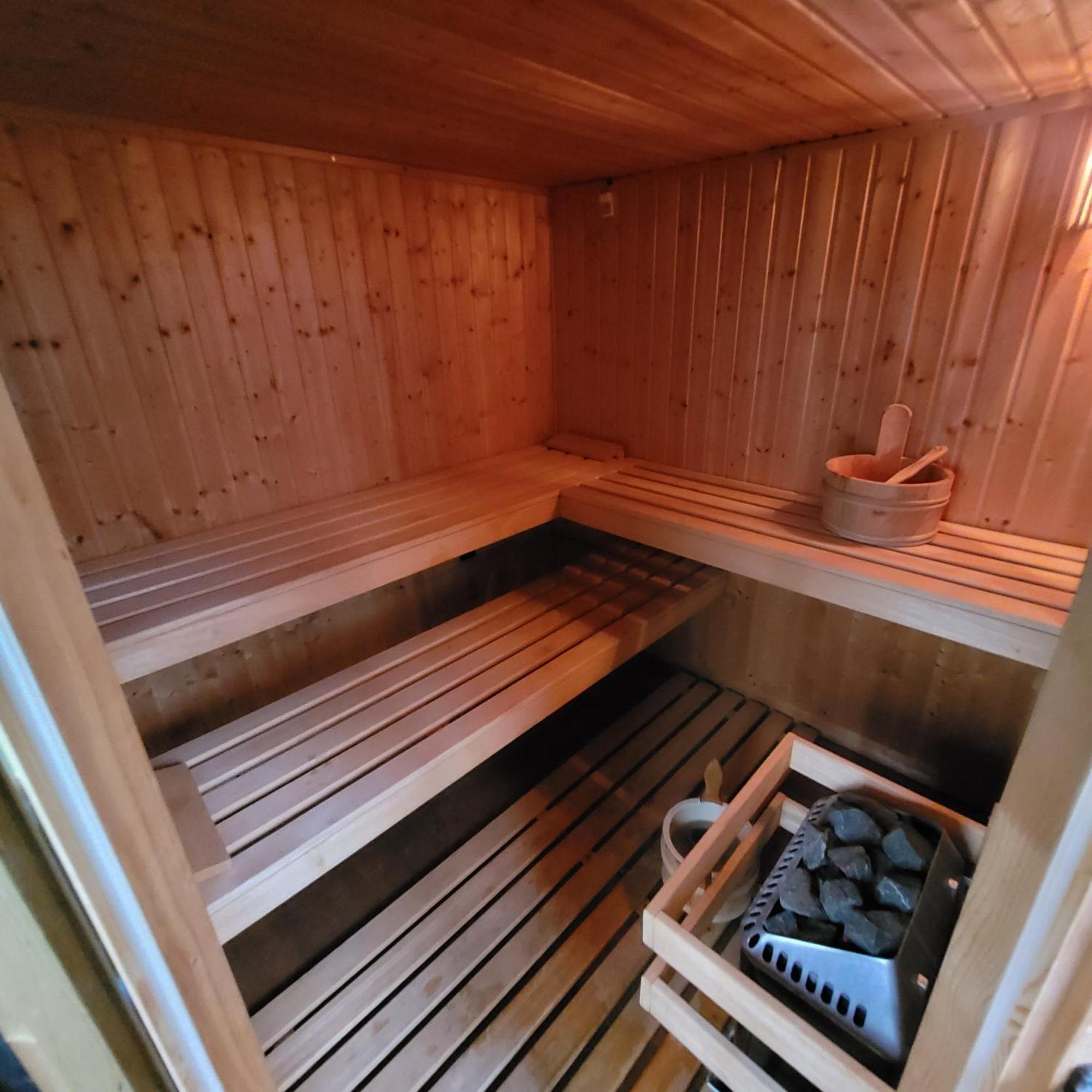 Oemoemenoe - 6 Pers - Sauna - Grote Tuin & Privacy Kortgene Exterior foto